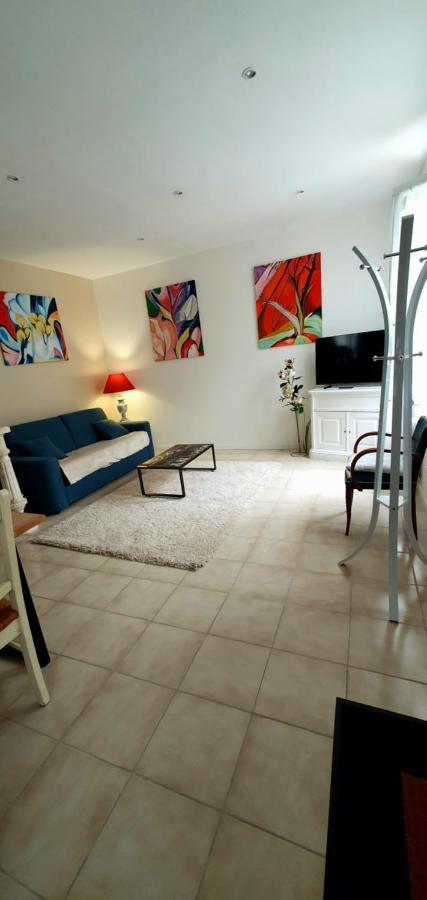Maison Avec Garage 24 Heures Du Mans Voitures Et Toute Manifestation Ле-Ман Экстерьер фото